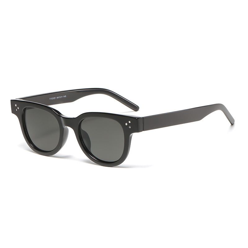 Óculos de proteção solar com a - Men Fashion Photography avaliação e preço